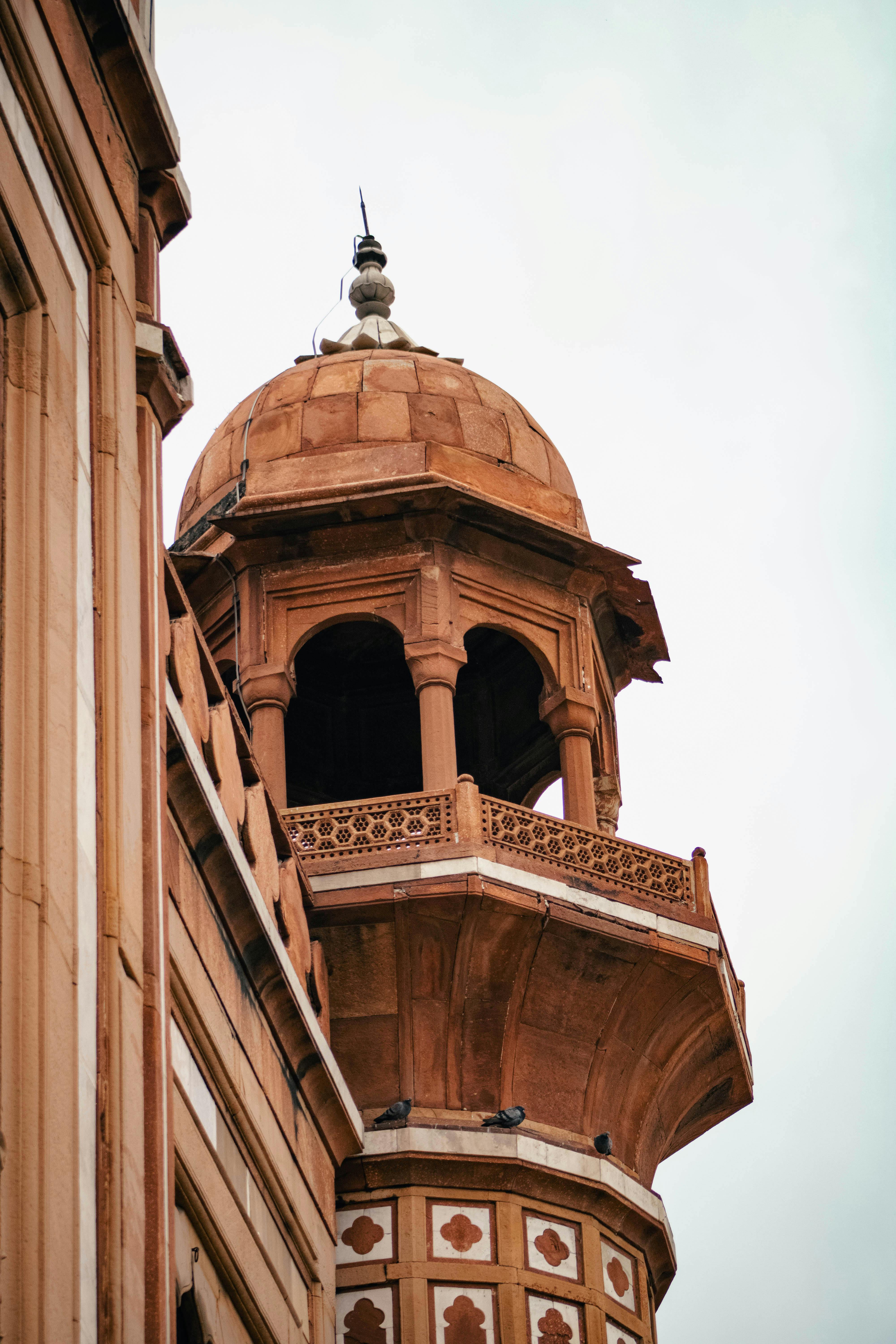 Lahore mosque tower
